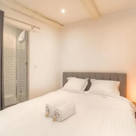 Beautiful Bright - Near Fourviere *
